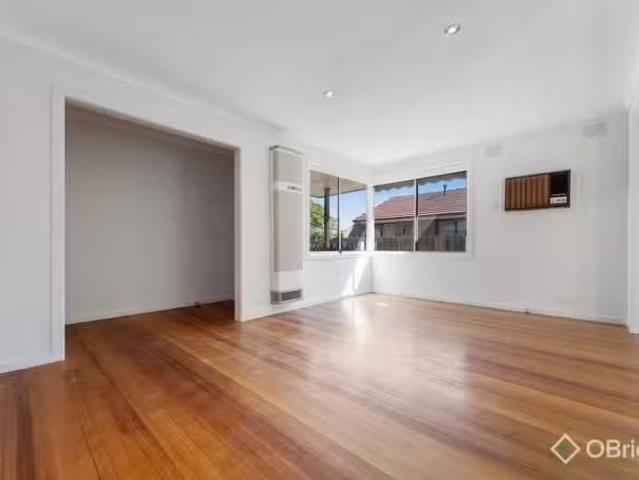 New 16 Tanglewood Street, Kings Park VIC 3021