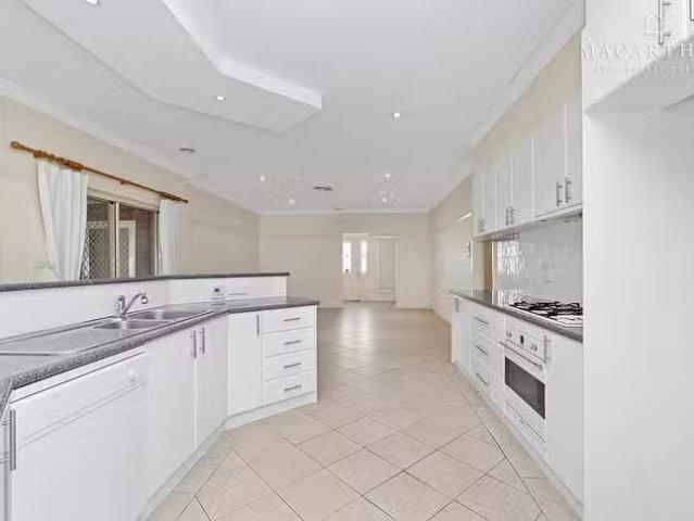 For Rent! 16 Werribee Road, Bourkelands, NSW 2650