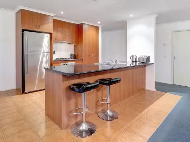 Charming 16 Windrest Place, HASTINGS, VIC 3915 House for Rent