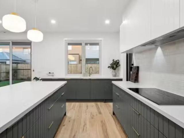 Nice 16 Wirilda Way, Point Lonsdale VIC 3225 House For Lease