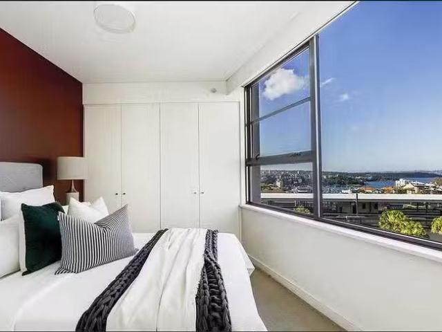 Cheap 1710/30 Glen Street, Milsons Point, NSW 2061