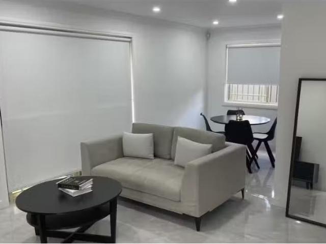 Rental! 1/71 Perrin Avenue, Plumpton Townhouse for rent Liste.