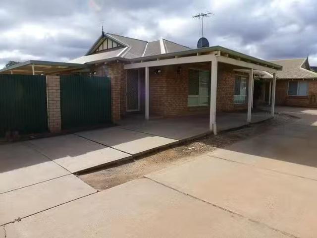 Deal! 1/71 President Street, South Kalgoorlie, WA 6430