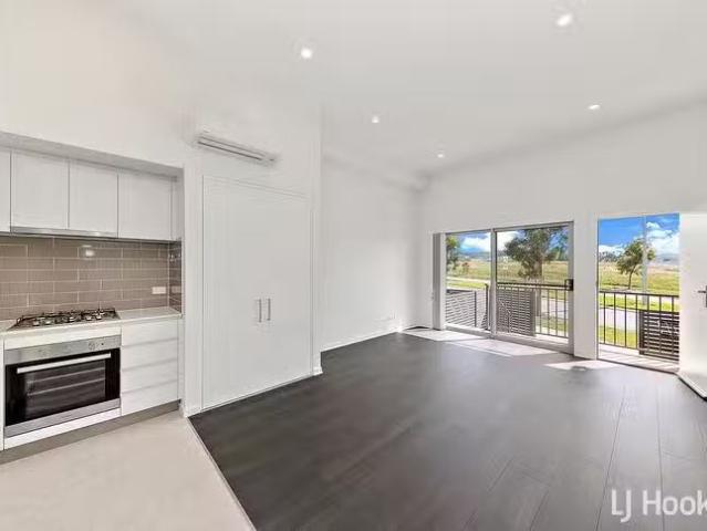 Just in! 17/1 Sutherland Crescent, Taylor, ACT 2913