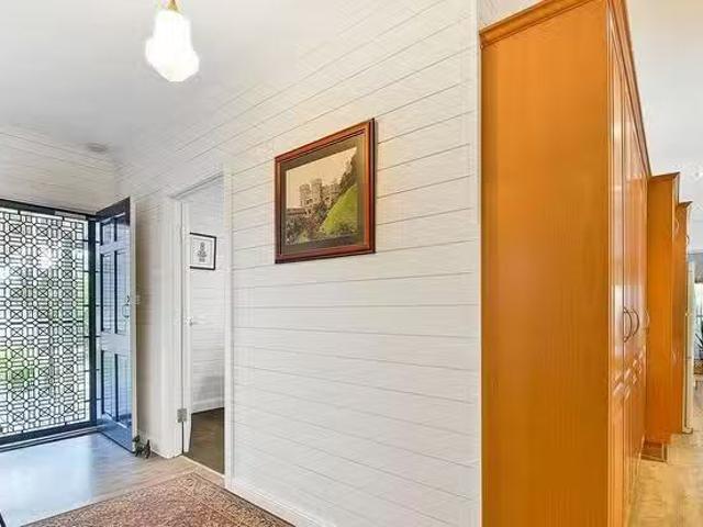 Cozy 17 Condamine Street, Hillcrest, SA 5086