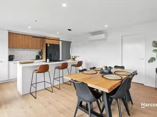Cozy 17 Rose Court, CAMBRIDGE, TAS 7170 House for Rent