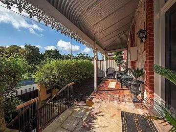 Nice 17 Stirling Highway, North Fremantle, WA 6159