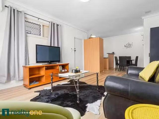 Cozy 1/830 Canning Highway, Applecross, WA 6153