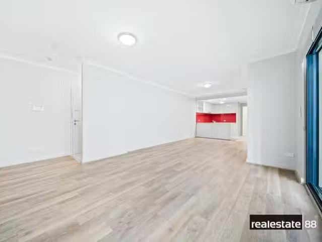 New 18/33 Bronte Street, East Perth, WA 6004