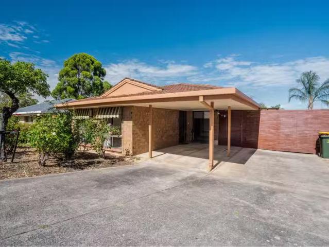 Charming 184 Hub Drive, Aberfoyle Park SA 5159