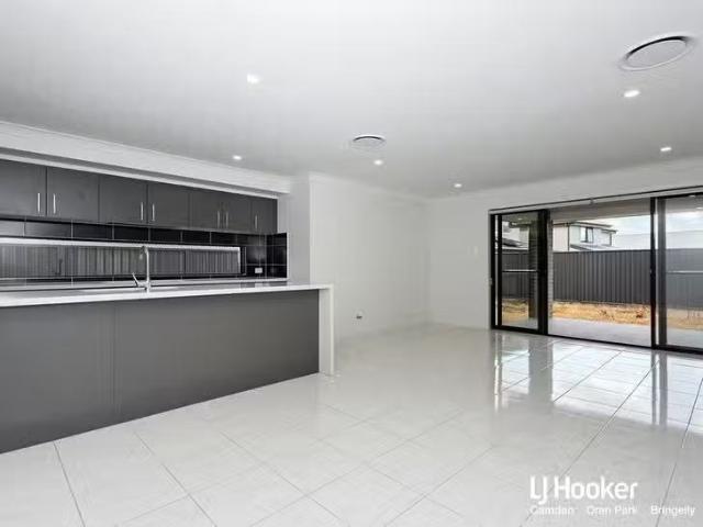 For Rent! 185A Springs Road, Spring Farm, NSW 2570