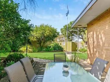 Charming 18 Edinburgh Crescent, Old Reynella, SA 5161