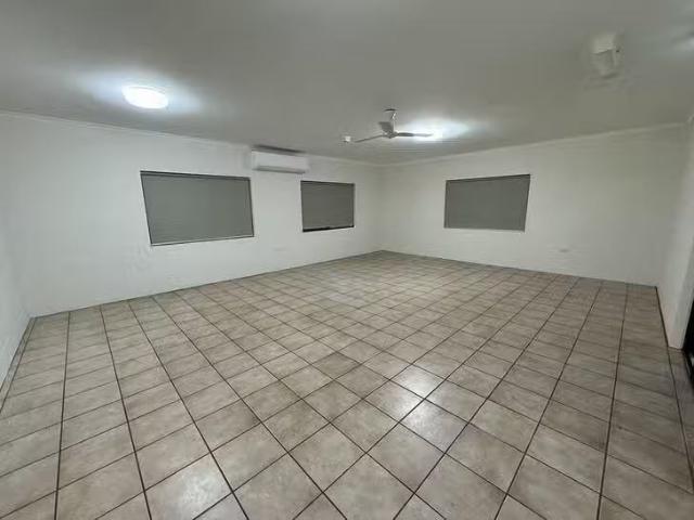 Deal! 18 Grove Street, Atherton, QLD 4883