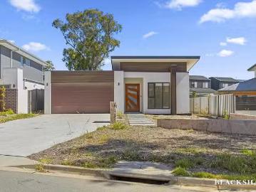 Charming 18 Kilduff Street, Watson, ACT 2602