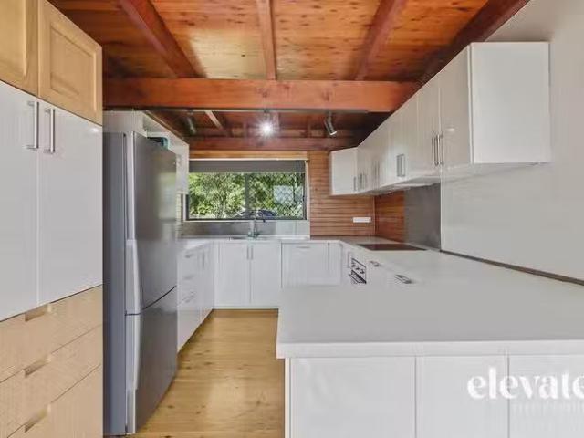 Cheap 18B Henderson Road, Everton Hills, QLD 4053