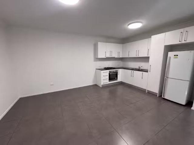 Cheap 18B Oakleigh Way, Morisset House for rent Listed by Jes.