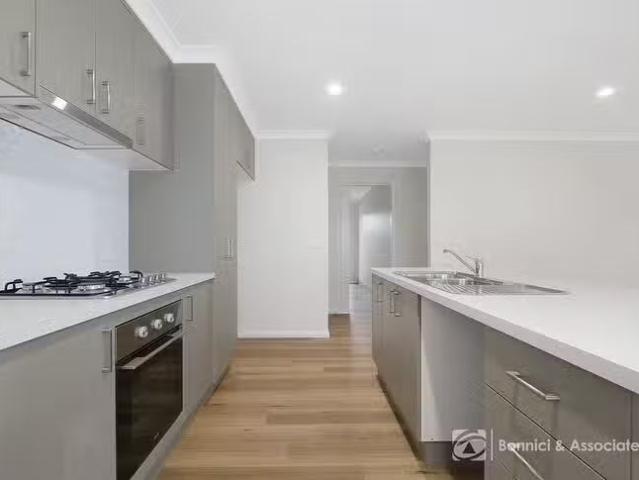 Rental! 1/92 Strauss Street, Springdale Heights, NSW 2641