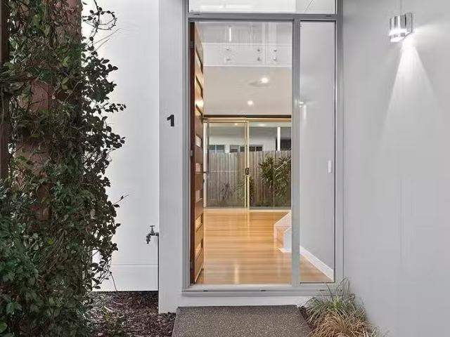 Charming 1/97 105 Baringa Street, Morningside, QLD 4170