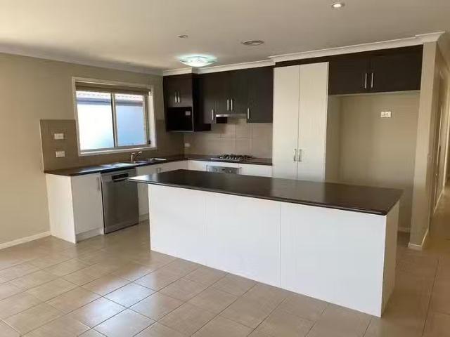 For Rent! 195 Langtree Crescent, Crace, ACT 2911