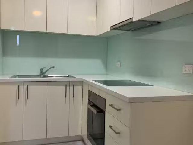 Deal! 19/912 Drummond Street, Carlton North VIC 3054