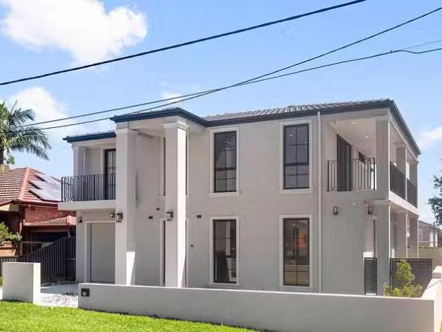 Charming 19 Heath Street, Bexley North, NSW 2207