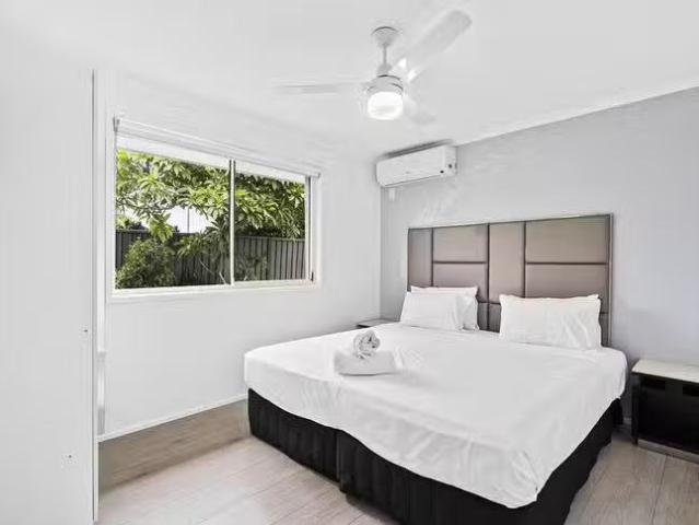 Cozy 19 Tekapo Street, Broadbeach Waters, QLD 4218