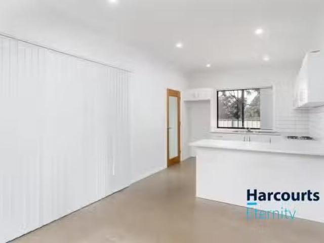 New 100a Betts Road, Merrylands West NSW 2160