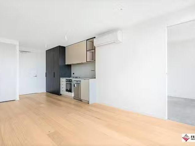 Cheap 1011/61 Galada Avenue, Parkville, VIC 3052