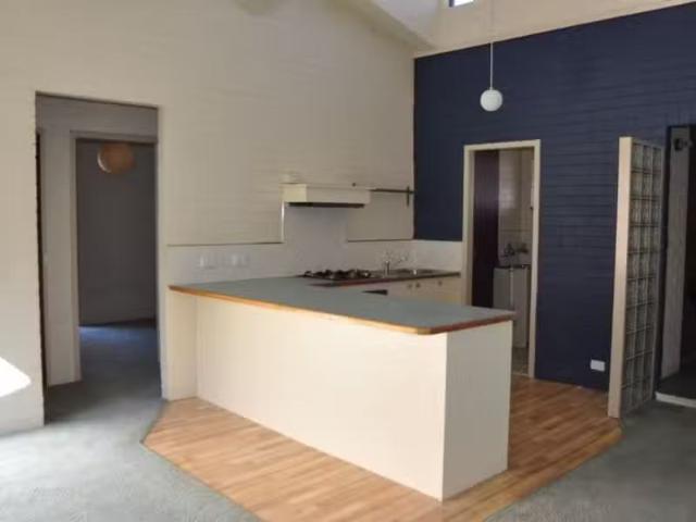 Charming 10/110 George Street, Bathurst House for rent Listed.