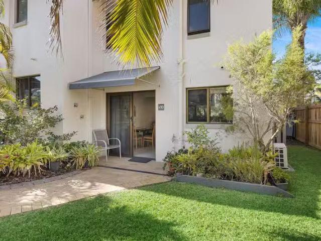 Charming 10/11 Munna Crescent, NOOSAVILLE, QLD 4566 Unit for.
