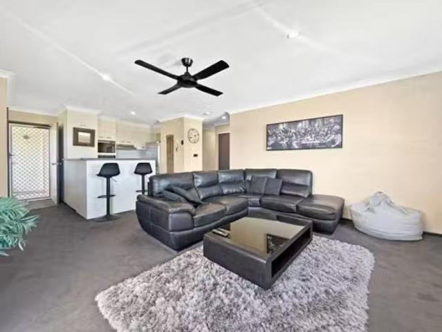 Unique 10/18 Garrick Street, Coolangatta, QLD 4225