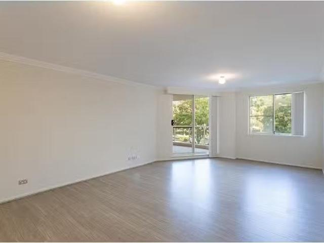 Rental! 101/8 Wentworth Drive, Liberty Grove Apartment for ren.