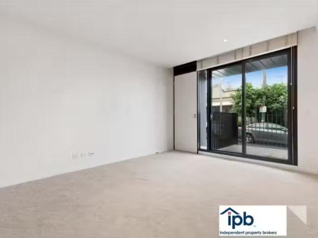 Just in! 10/2 Mcgoun Street, Richmond Apartment for rent List.
