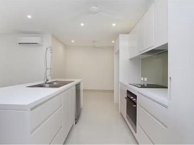 Deal! 103/42 Gothenburg Crescent, Stuart Park Apartment for re.