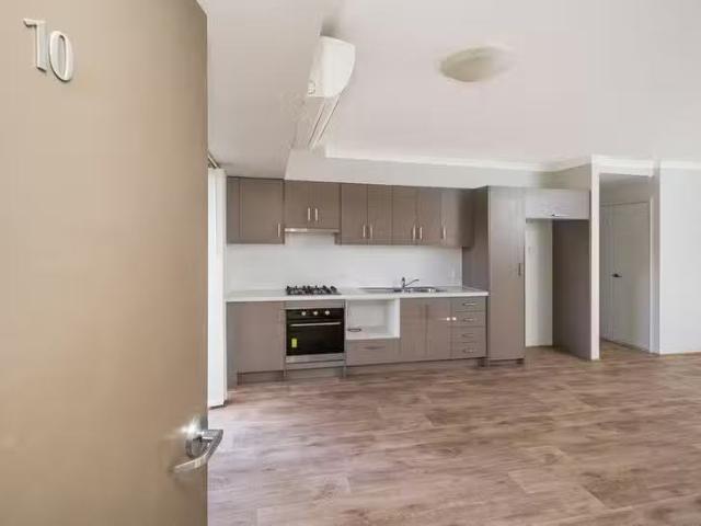 Deal! 10/65 Orr Street, Maddington, WA 6109