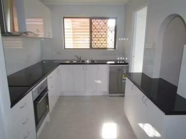 Rental! 109 Klingner Road, Redcliffe, QLD 4020