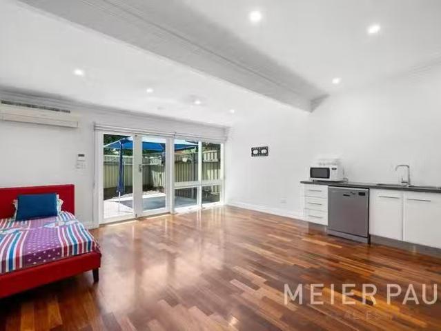 Deal! 10 Charlotte Street, Adelaide, SA 5000