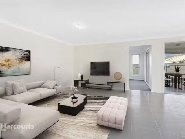 Deal! 10 Farmgate Crescent, CALDERWOOD House for rent Listed.