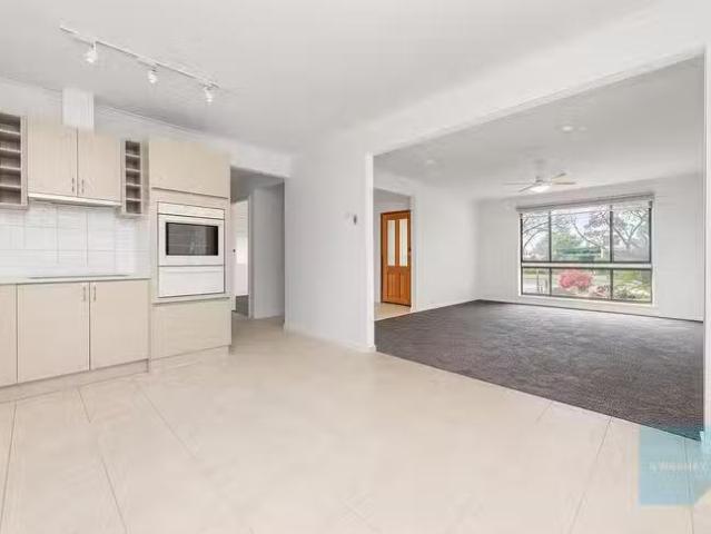 New 10 Fremantle Road, Sunbury, VIC 3429