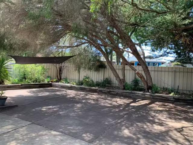 Unique 10 Helen Terrace, VALLEY VIEW, SA 5093 House for Rent