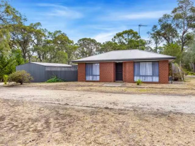 Rental! 10 Herberts Ln, Smythesdale VIC 3351 House For Lease