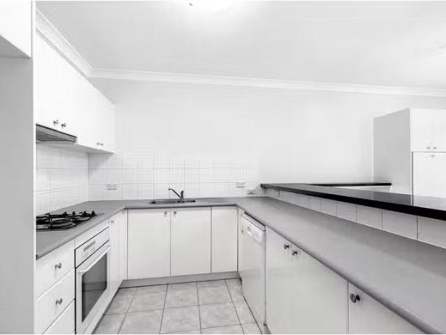 For Rent! 10 Hewin Close, LIBERTY GROVE Townhouse for rent Li.