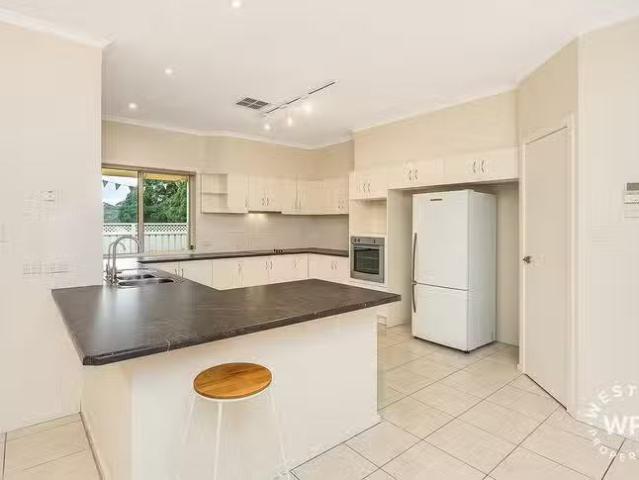 Just in! 10 Junction Road, Balhannah, SA 5242