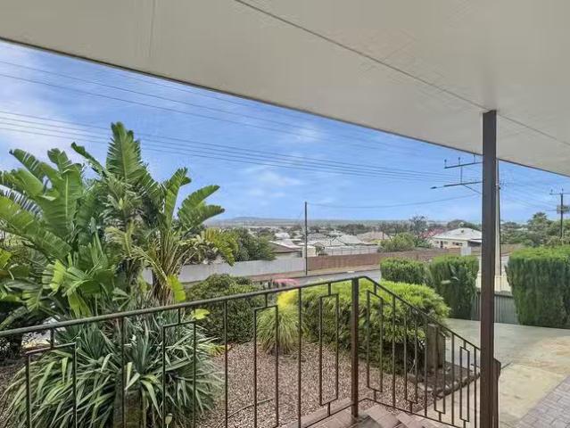 Deal! 10 Kiama Avenue, Port Lincoln, SA 5606