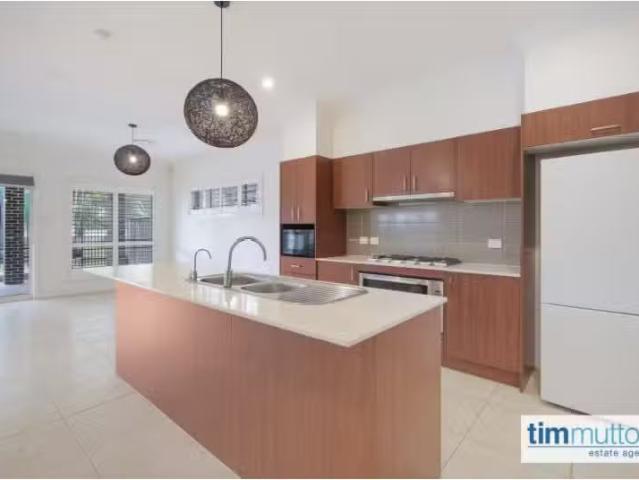 New 10 Purvis Ave, Potts Hill House for rent Listed by Michel.