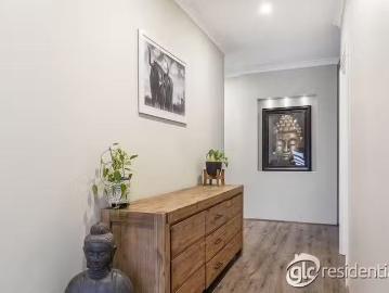 For Rent! 10 Plumosa Way, Wattle Grove, WA 6107