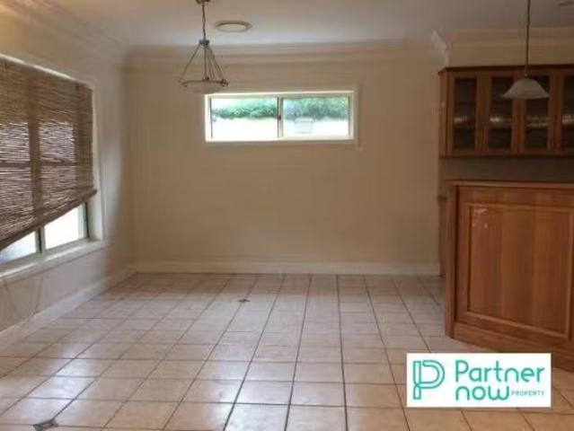 Just in! 10 Rawson Avenue, North Tamworth, NSW 2340