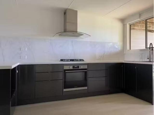 Unique 10 Satinash Crescent, BANGALOW Apartment for rent List.