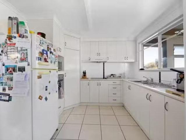 Rental! 10 Warrener Street, Andergrove, QLD 4740