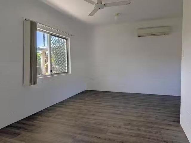 Just in! /10A Mcmanus Street, Whitfield, QLD 4870